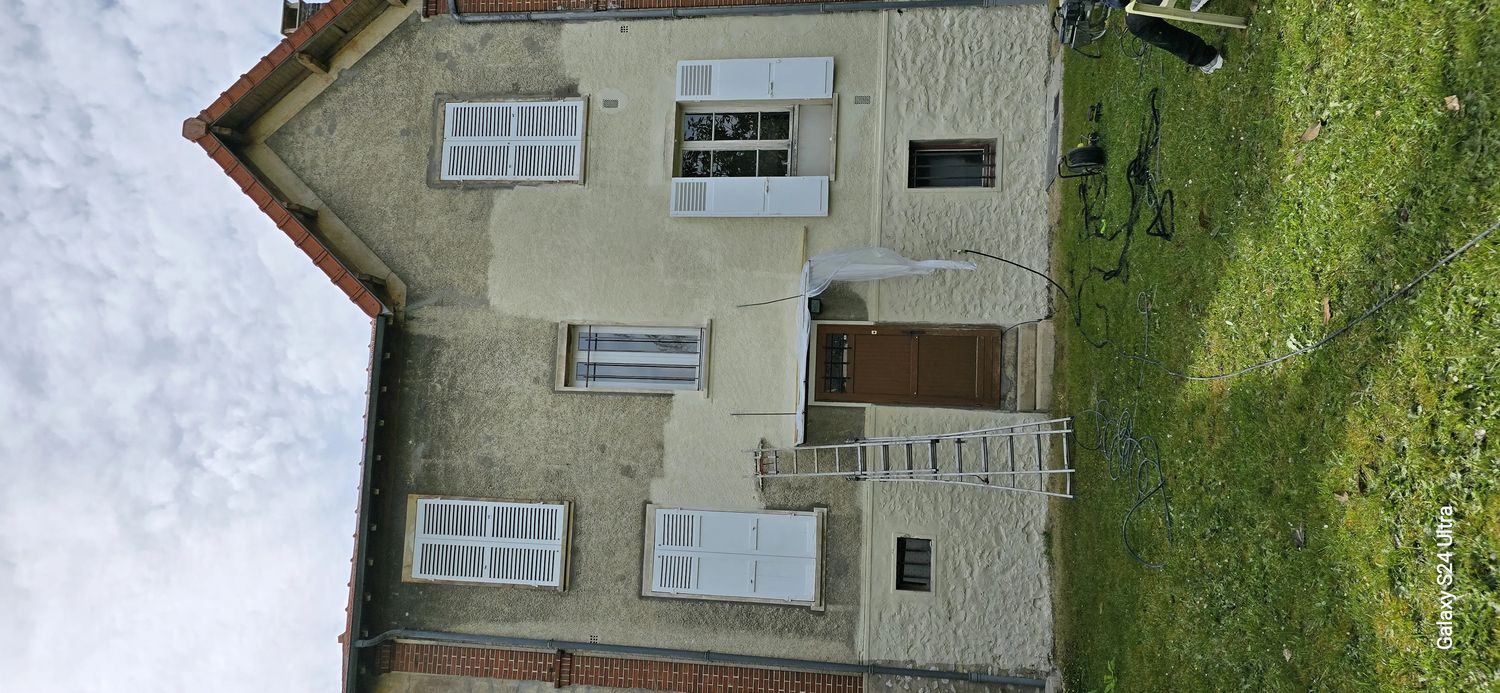 Pavillon melunais après ravalement — chantier Schatz Rénovation à Melun